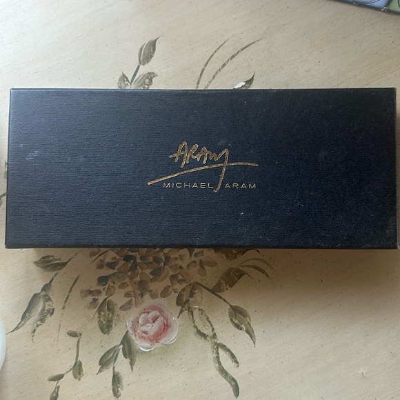 Michael Aram Box. - Picture 1 of 8